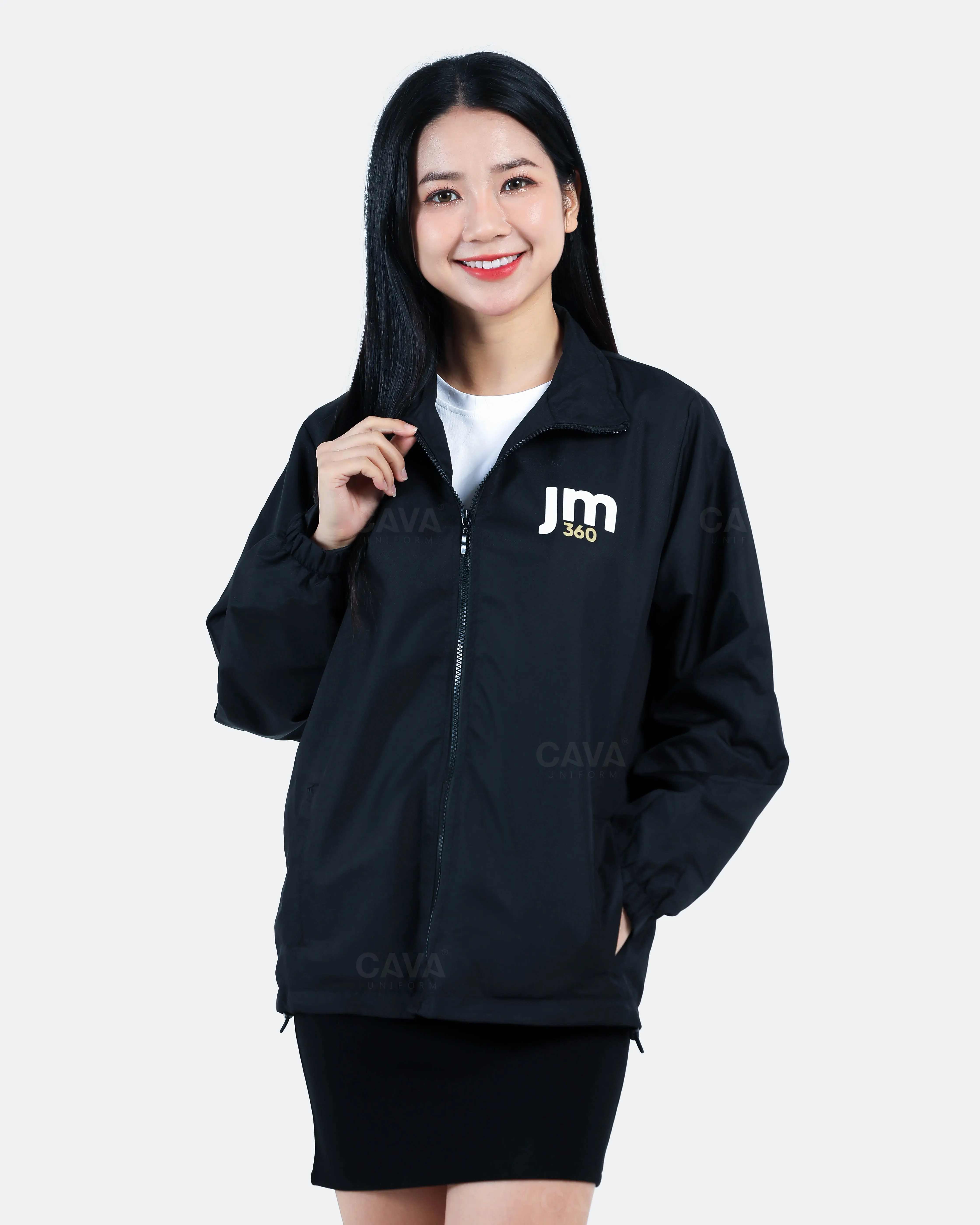 Mẫu đồng phục áo gió màu đen công ty JMango 360